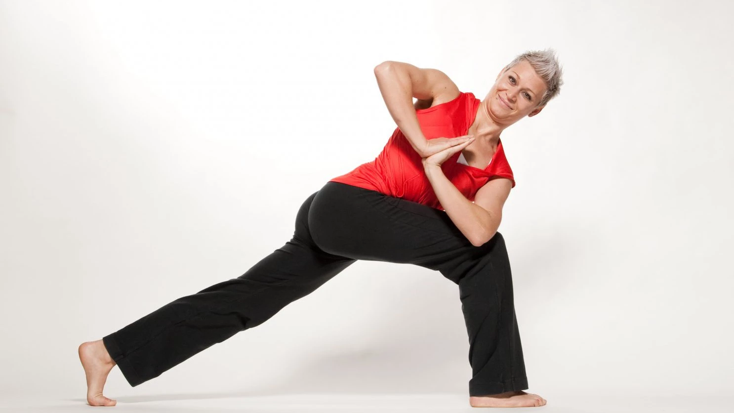 Health Benefits of Anjaneyasana (Low Lunge Pose) Benefits And Steps