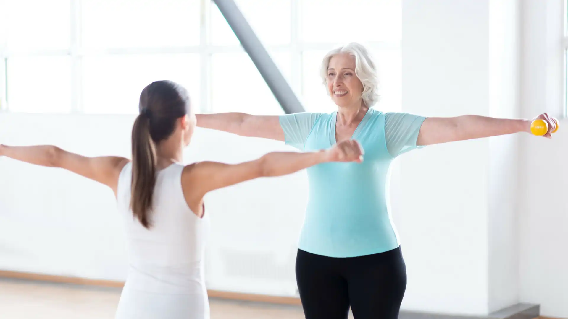 Yoga for Osteoporosis: #5 Way to Reduce the Risk of Vertebral Fragility  Fractures: Posture - YogaUOnline