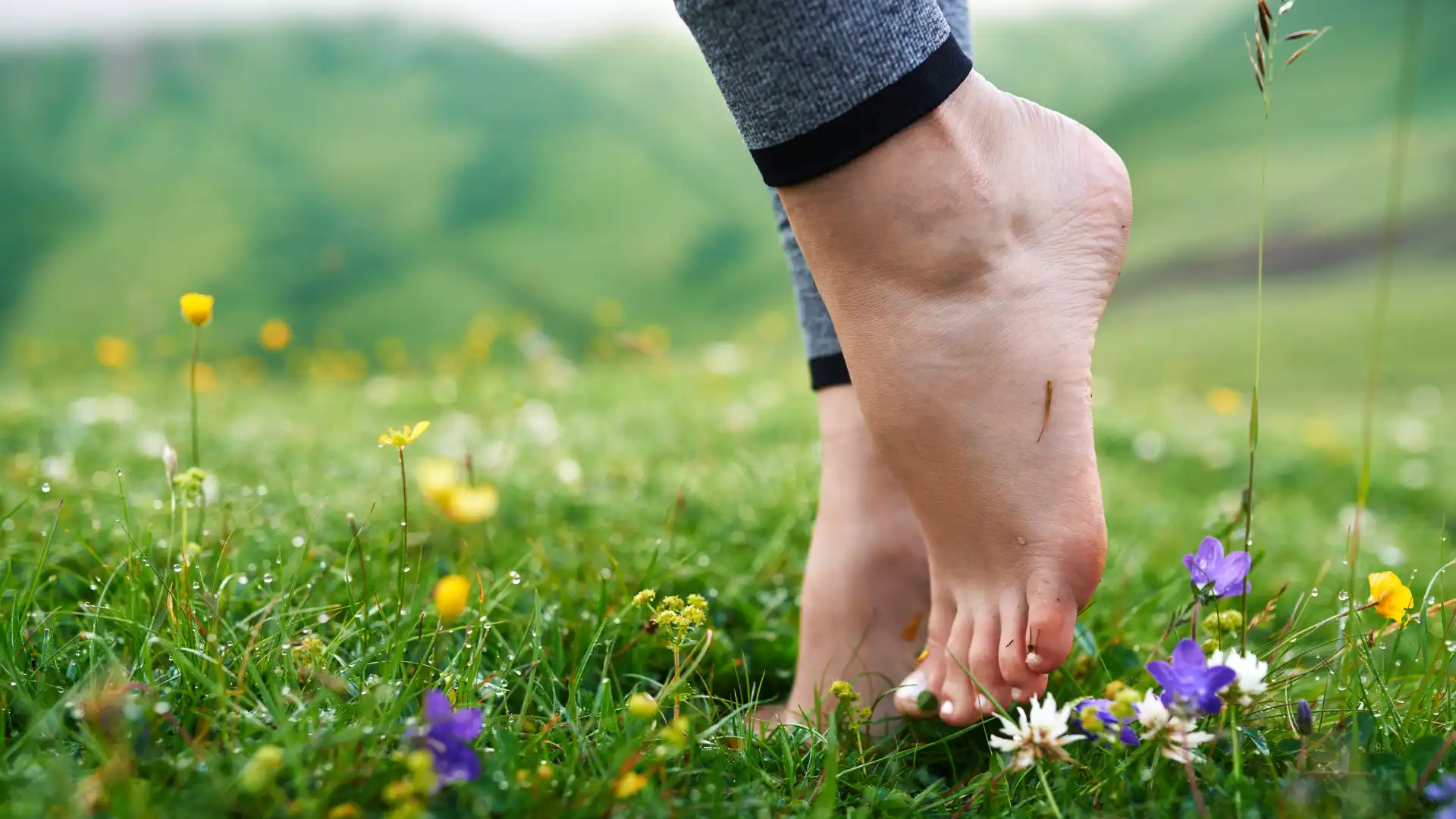 Being barefoot boosts brain development