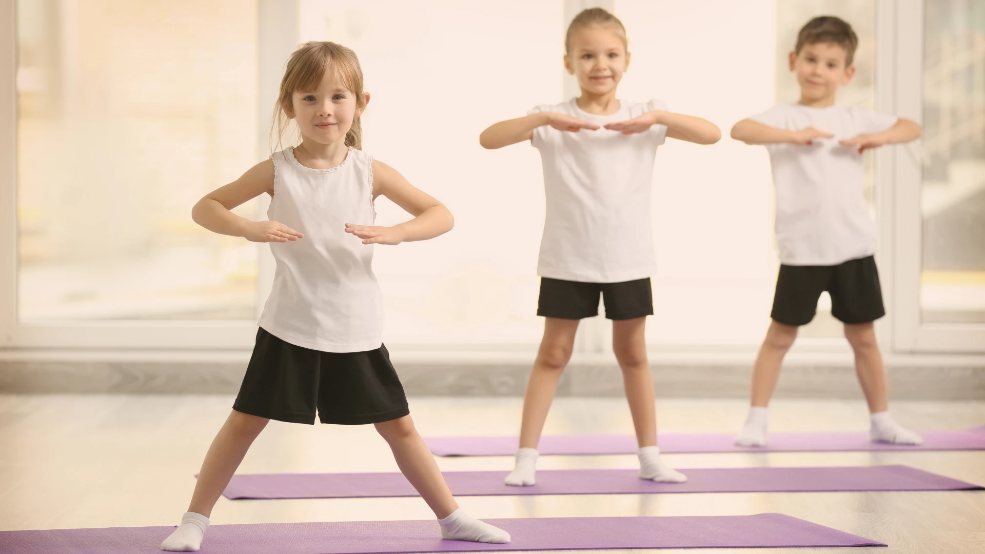 Kids Pose For Yoga Classes – 06880