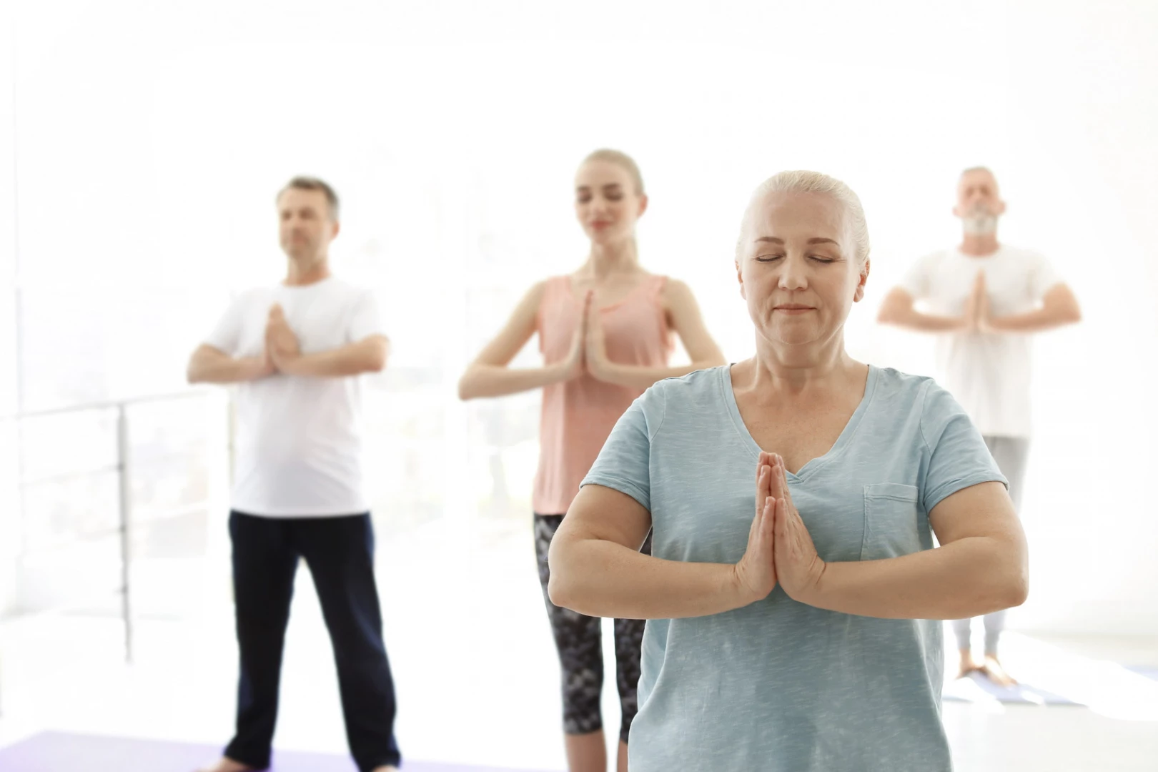 Mixed age yoga class, yoga and diversity, yoga and no age limits, yoga variety