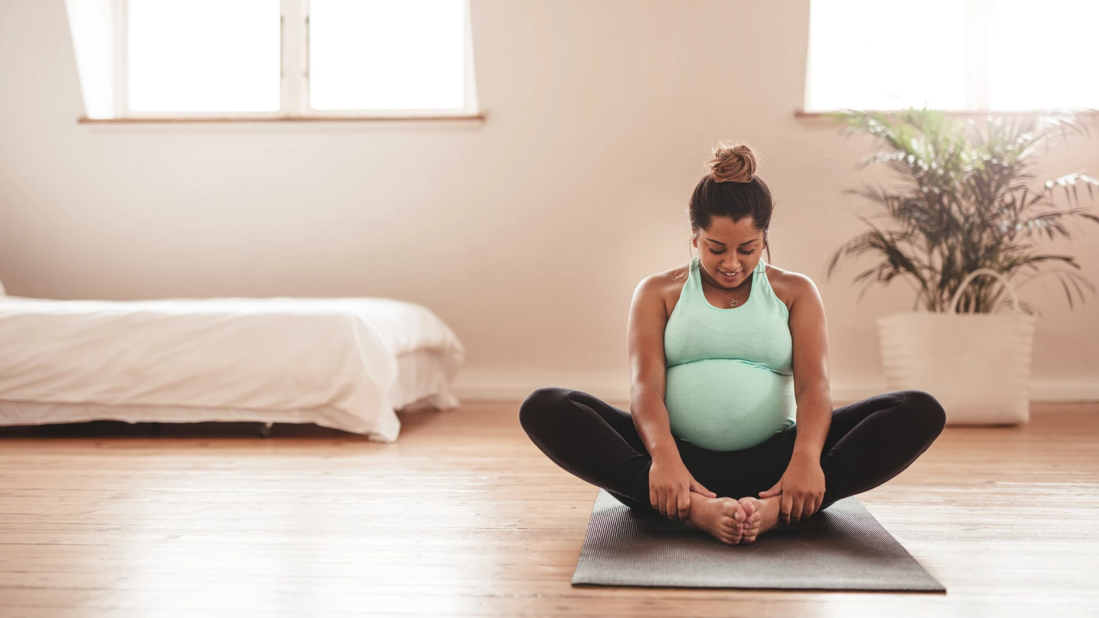 Pregnancy Yoga Guide - 5 Powerful Yoga Poses for Pregnancy