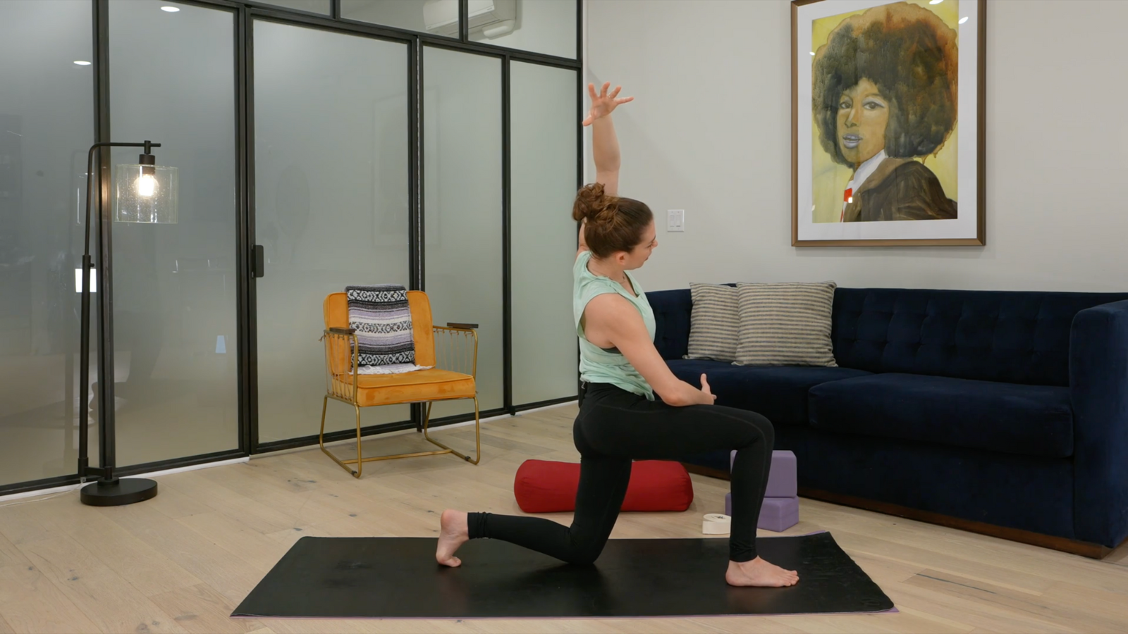 Posterior pelvic tilt lunge targets the full psoas by posteriorly tilting the pelvis and adding a side-body stretch. 