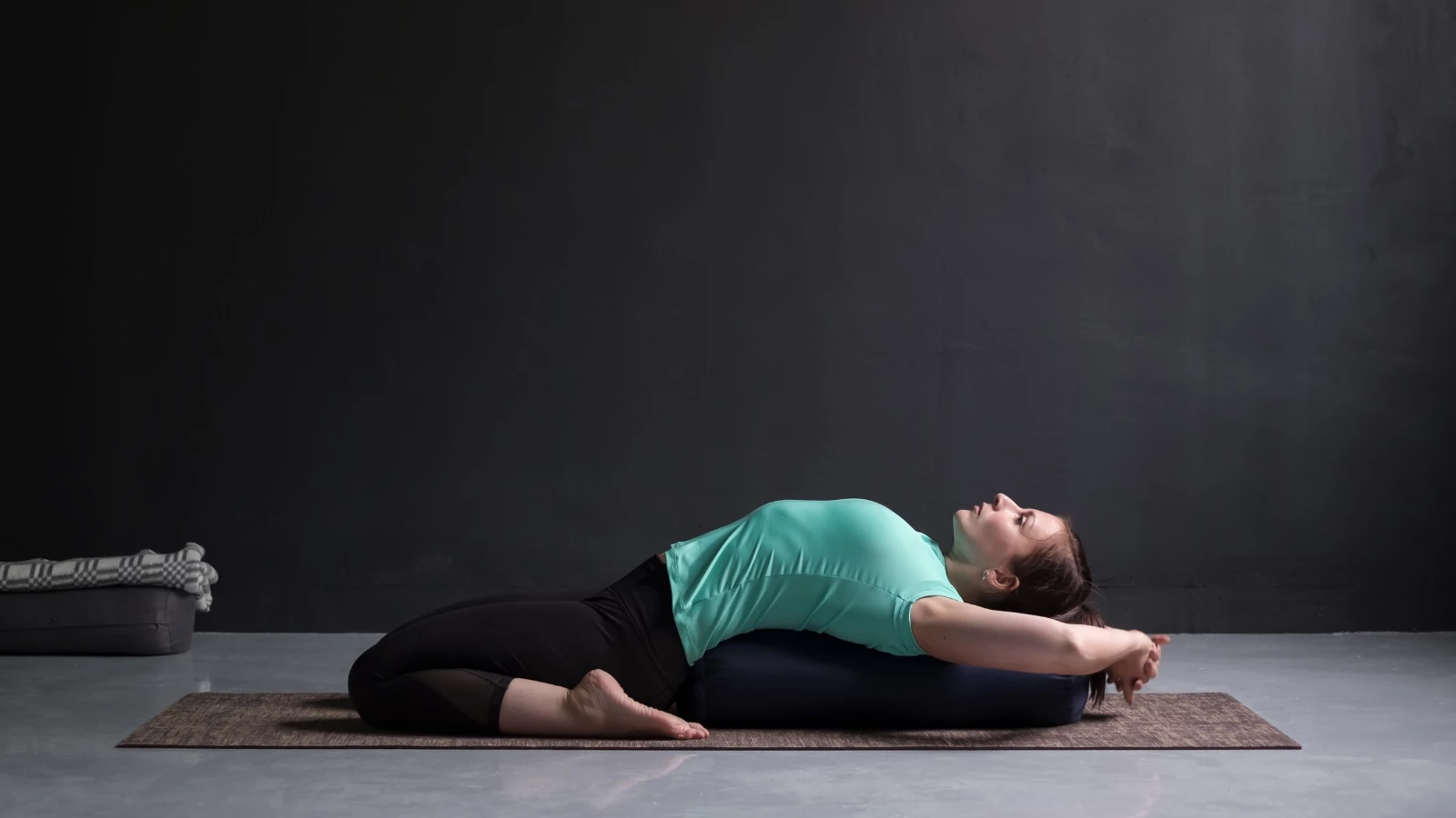 9 Yoga Asanas Poses To Help You Weight Lose Fast - HealthifyMe