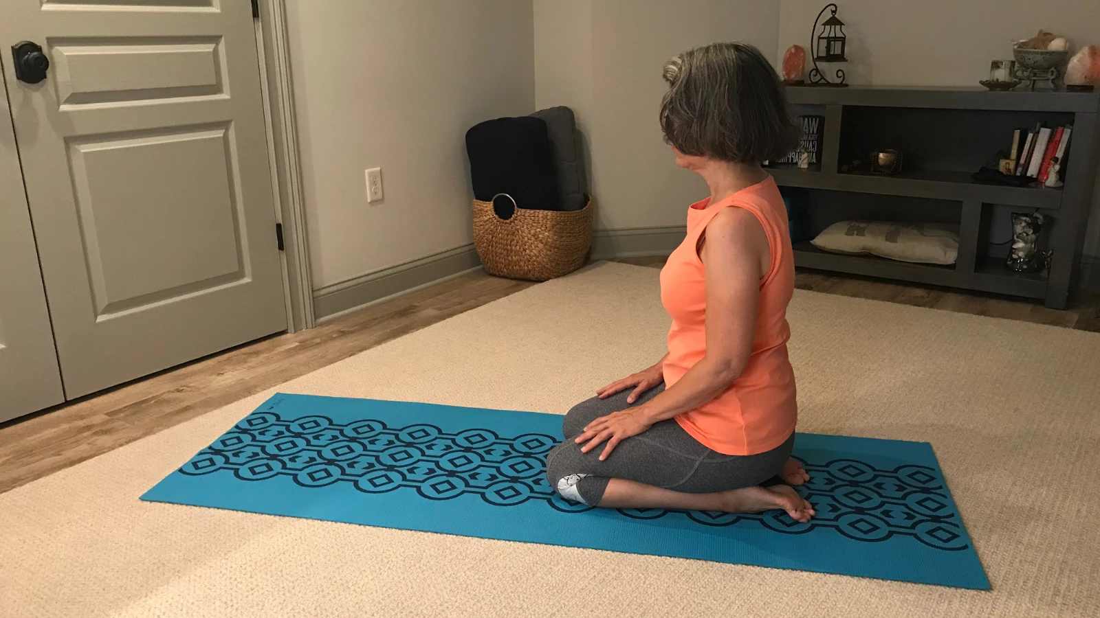 A 10-Minute Yoga Practice for Plantar Fasciitis Relief - YogaUOnline